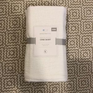 Pottery Barn white matelasse crib skirt brand new